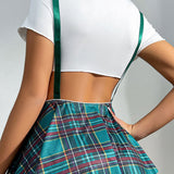 Leyla Conjunto Sexy De 3 Piezas Con Crop Top Con Detalle De Nudo, Falda Plisada Y Slip