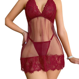 Isola Neglige Con Cuello Halter En Encaje Fino Con Textura Suave Y Tanga A Juego