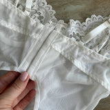 Conjunto de Lencería de Novia Elegante Leyla con Encaje Floral Delicado y Corte Favorecedor