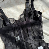 Alessandra Camisón de Satén Negro Mirage con Malla Transparente y Encaje Delicado