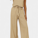 Marta | Conjunto de Lino con Blusa sin Mangas y Pantalón Fluido